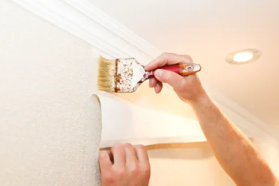 Pose de papier peint à Nozay — revêtements muraux et toiles de verre
